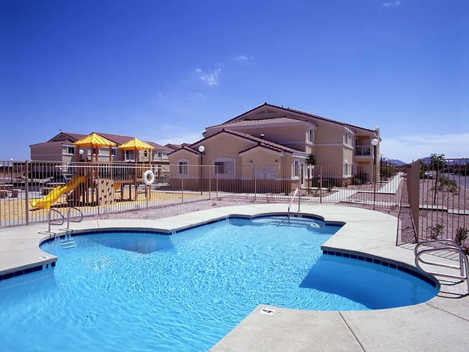 Las Casas de Quartzsite