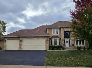 6988 Howard Ln, Eden Prairie, MN 55346