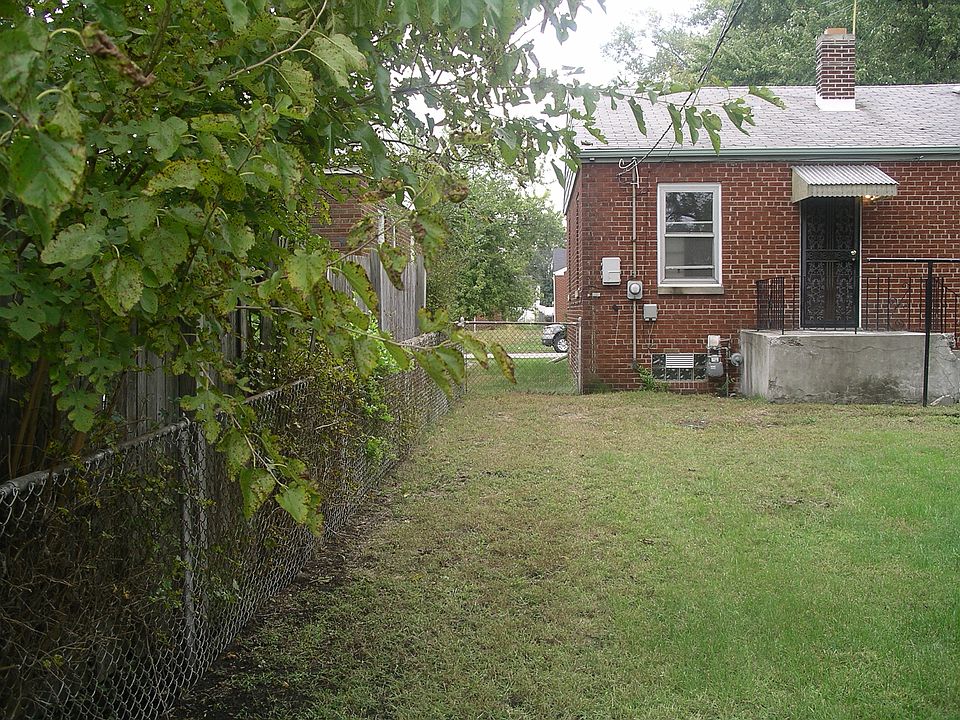 2nd image of 3606 Johnson St