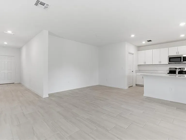 9947 Allendale St — Photo 8