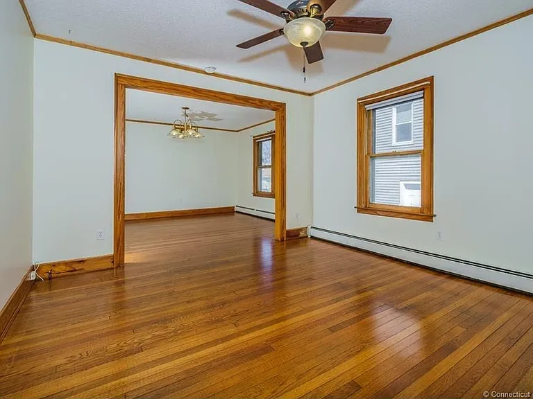 1372 Boulevard #2 — Photo 4
