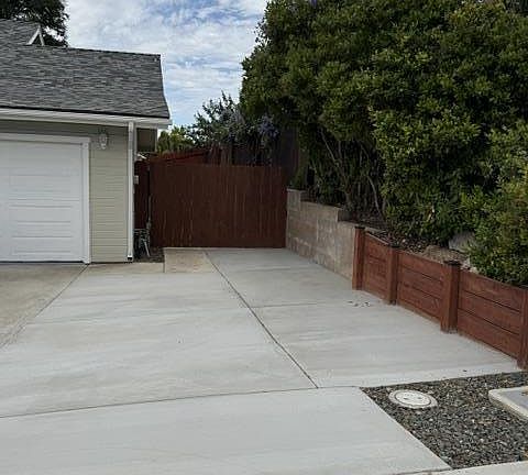 4th image of 296 Cheyenne Dr