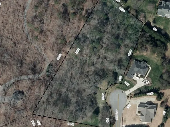 105 Ridge Ct, Cherryville, NC 28021