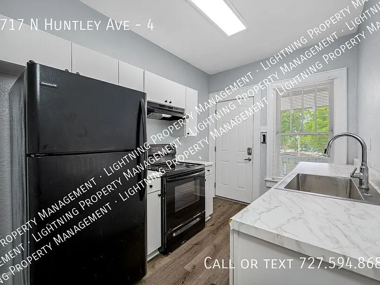 7717 N Huntley Ave #4 — Photo 21