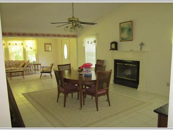 Dining Room 10 x 9