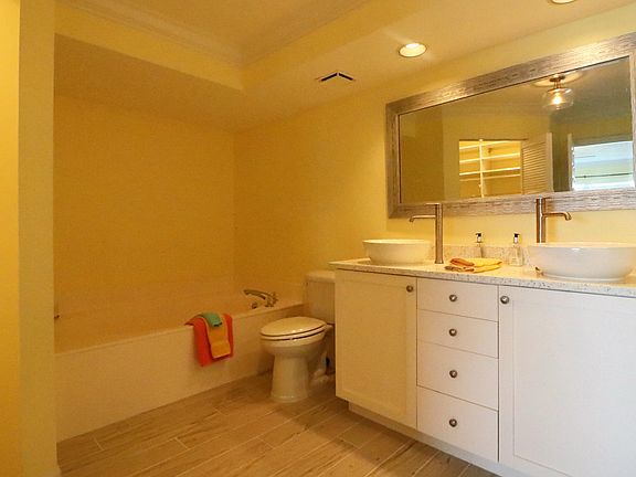 3rd image of 532 Marina Point Dr #532
