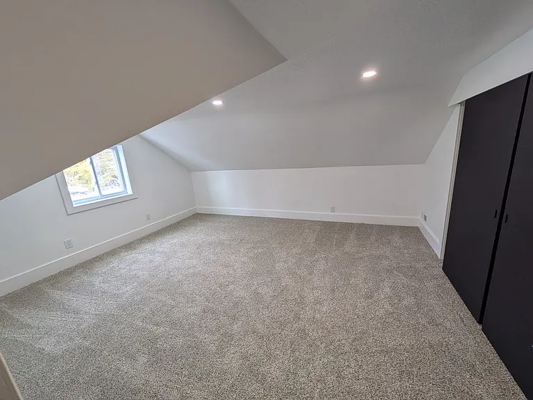 160 Guilford St — Photo 25