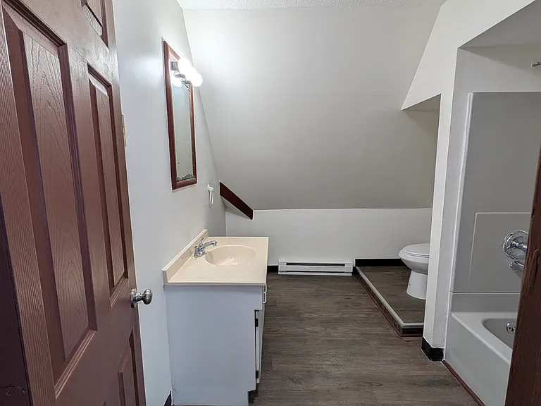 310 William St #3 — Photo 8