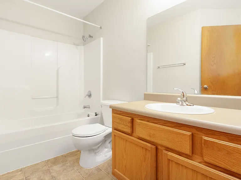 1104 Country Club Ln — Photo 17
