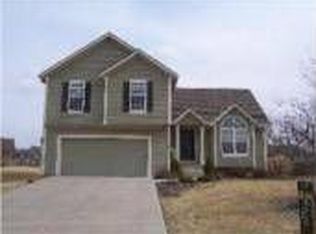 2309 SW Post Oak Ct, Lees Summit, MO 64082