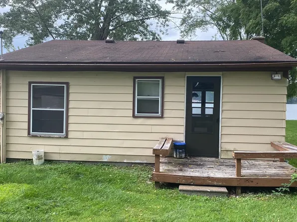 2455 S Fanning Rd, Pleasant Lake, IN 46779