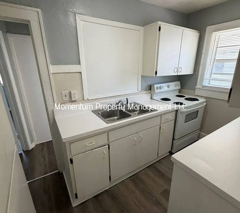 2908 16th Ave S