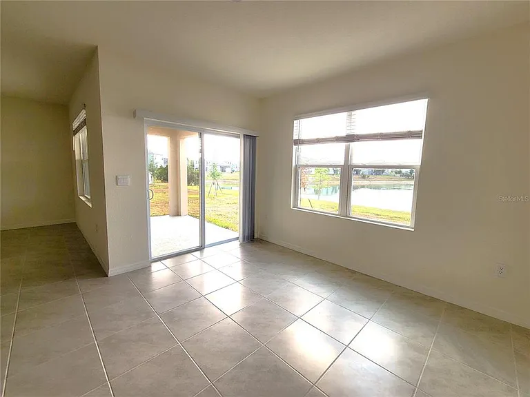 420 Noble Ave — Photo 15