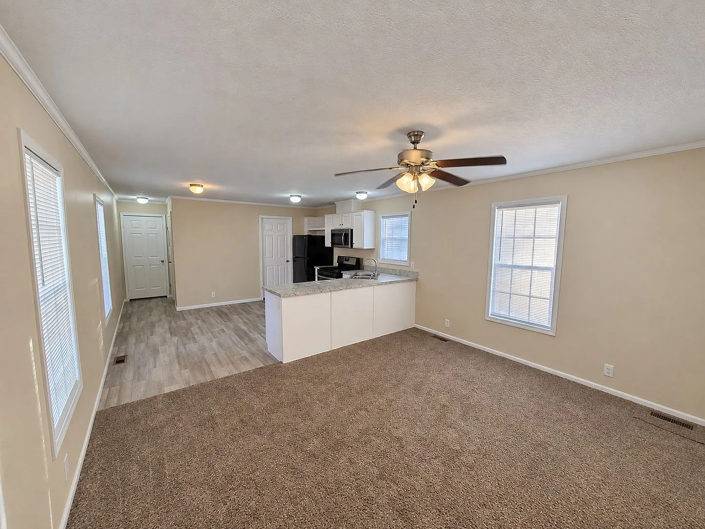 Pay No Rent Until Nov. 1st — Photo 2