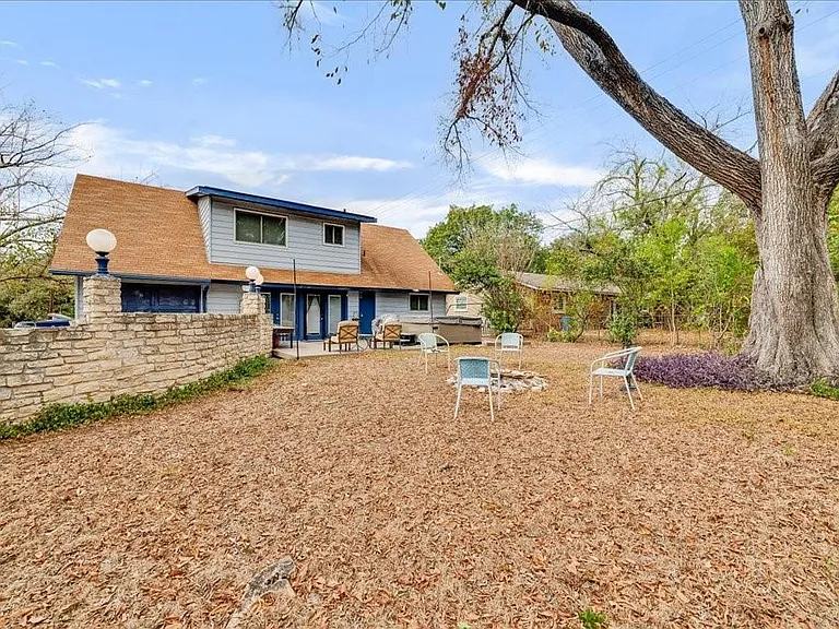 8001 Briarwood Ln — Photo 31