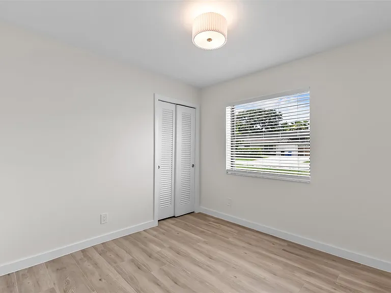 908 Lighthouse Dr — Photo 7