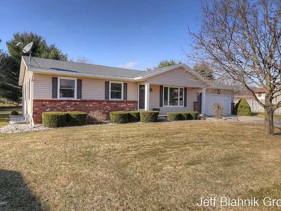 2nd image of 4001 Granada Ct NW