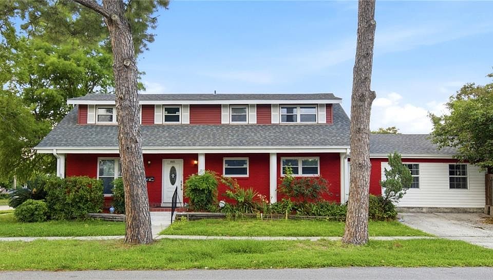 1st image of 801 Rosa Ave