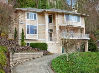 9380 SE 47th St, Mercer Island, WA 98040
