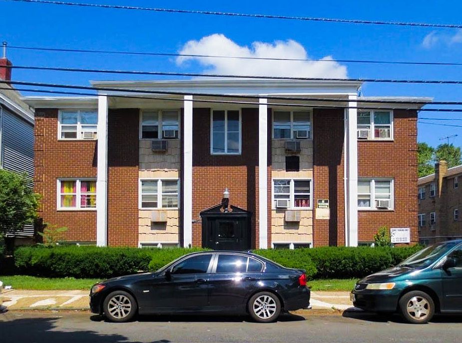1st image of 25 Linden Ave #A05