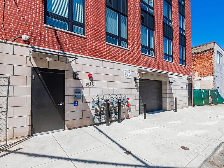 1616 N Bailey Street — Photo 29