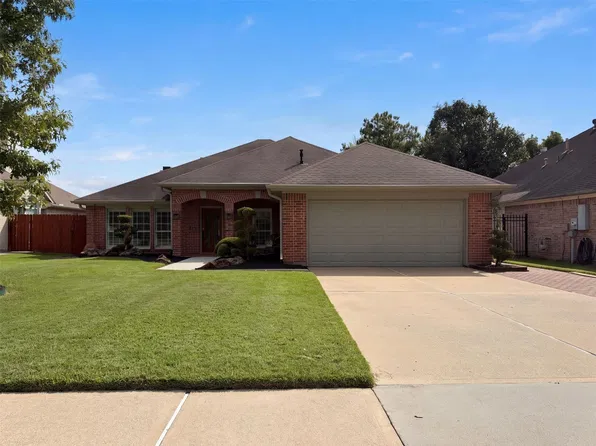 119 Greenridge Cir, League City, TX 77573