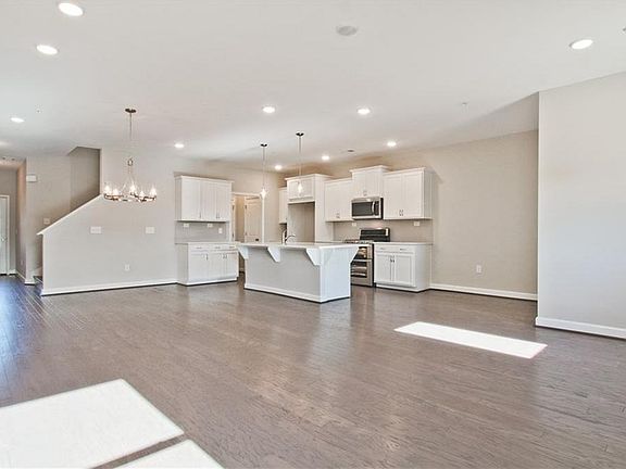 5th image of 305 Alday Ln Unit 68