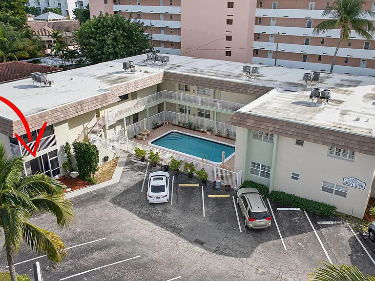 1450 N Riverside Dr #101 — Photo 23