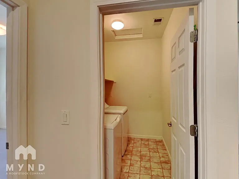 1868 Resistol Dr — Photo 10