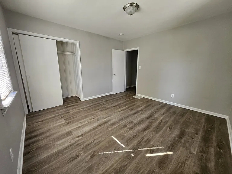 1627 N Gladstone Ave #1629 — Photo 9