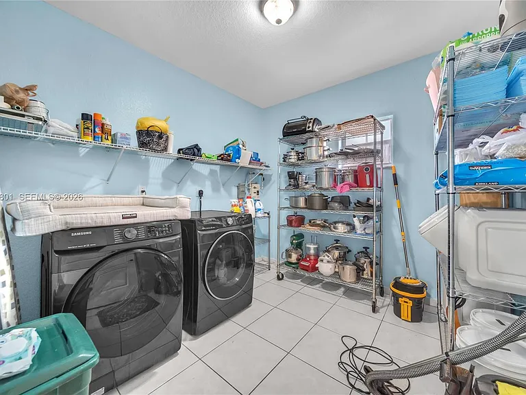 7565 N Augusta Dr — Photo 13