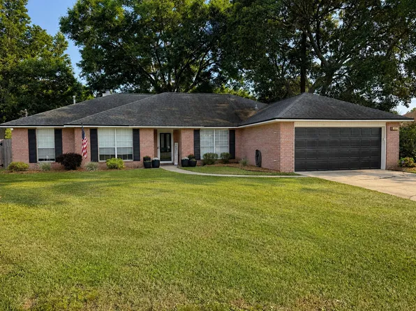 907 Ridge View Dr, Pensacola, FL 32514