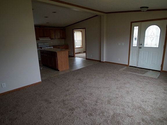 3rd image of 29896 Montmorency Dr