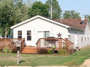 406 W Belken Ct, Cuba City, WI 53807