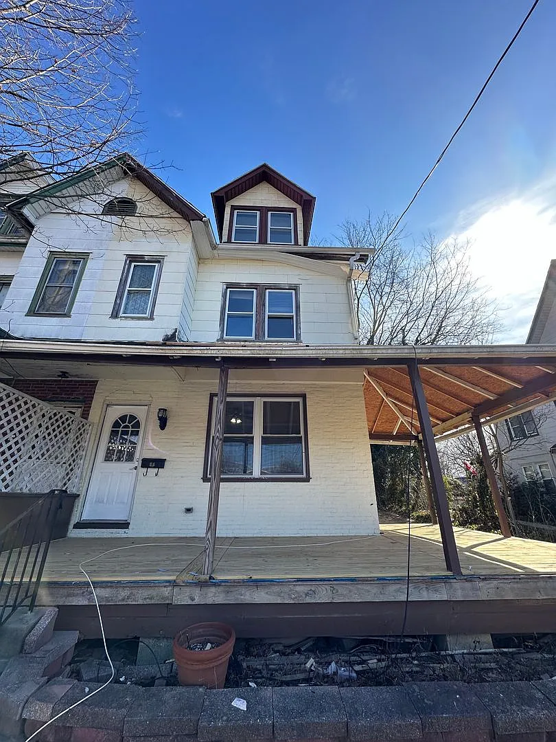 5 Bed, 3 Bath home in Havertown — Photo 1