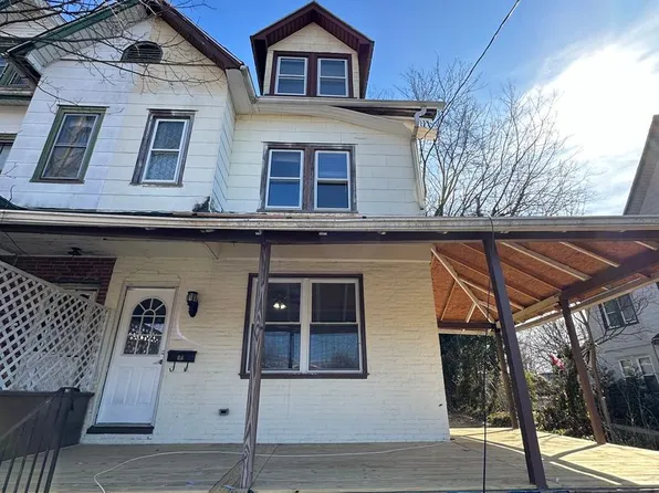 39 W Manoa Rd, Havertown, PA 19083