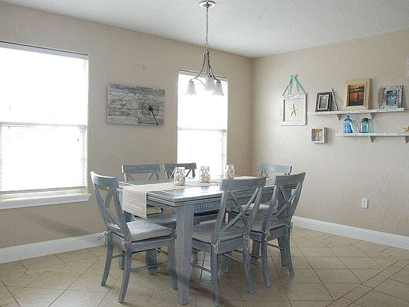 2nd image of 2332 Flagstone Dr