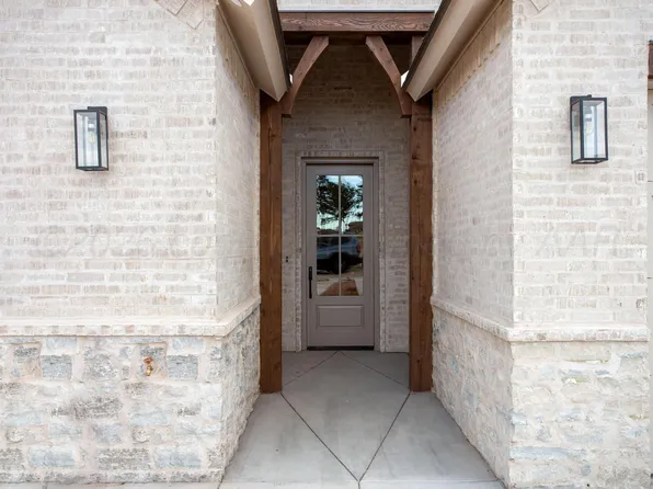 4304 N Rocking Chair Ln, Amarillo, TX 79124