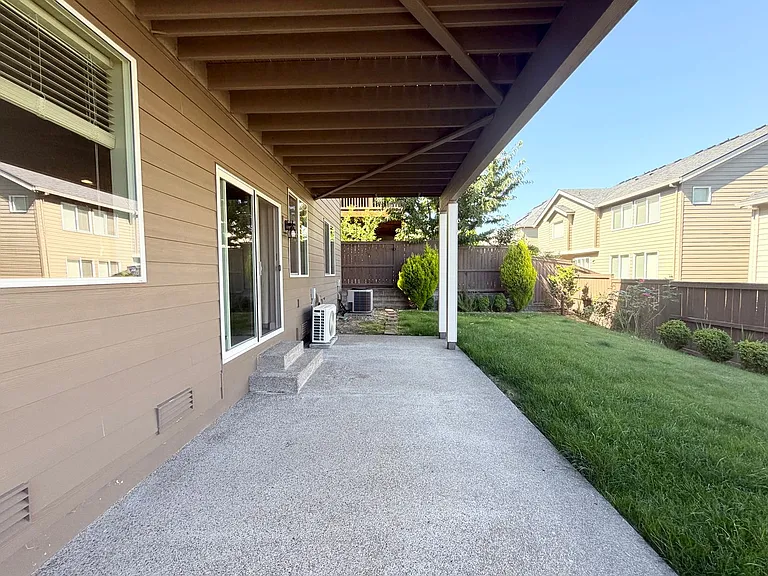 5744 NW 131st Ave — Photo 32