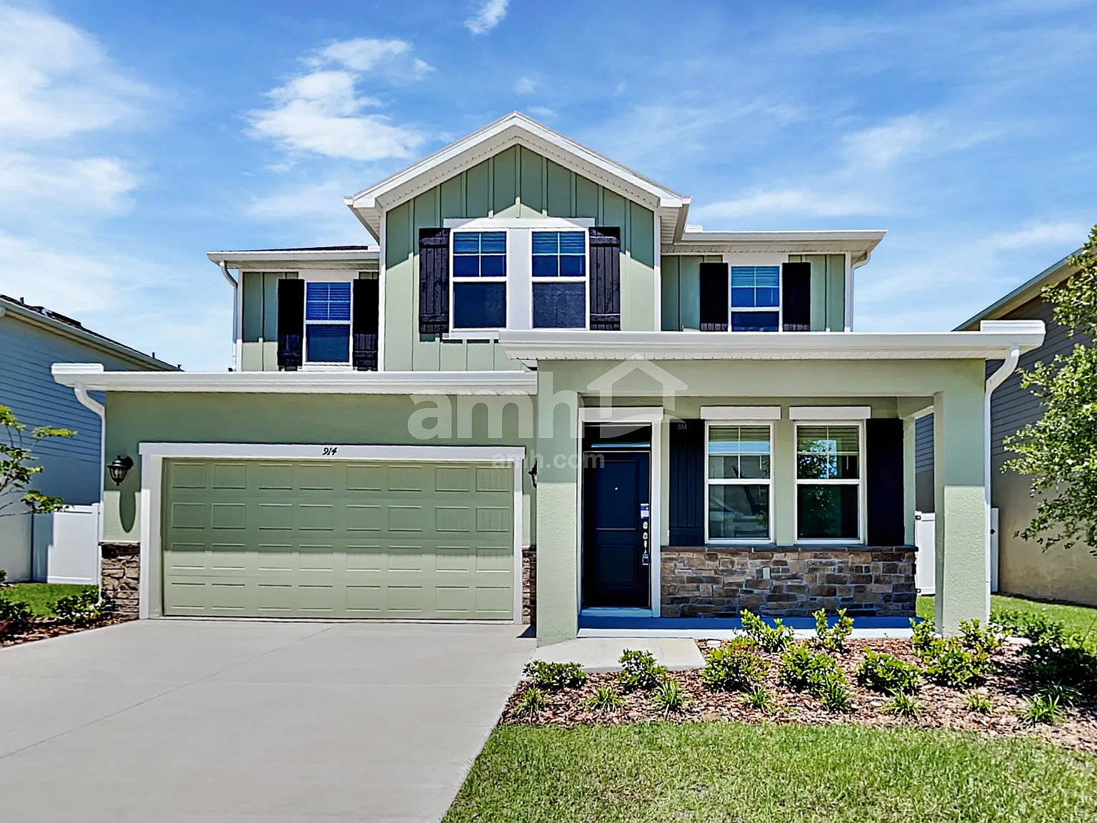 4 bed, 2.5 bath, 2297 sqft, $2,715 — Photo 1