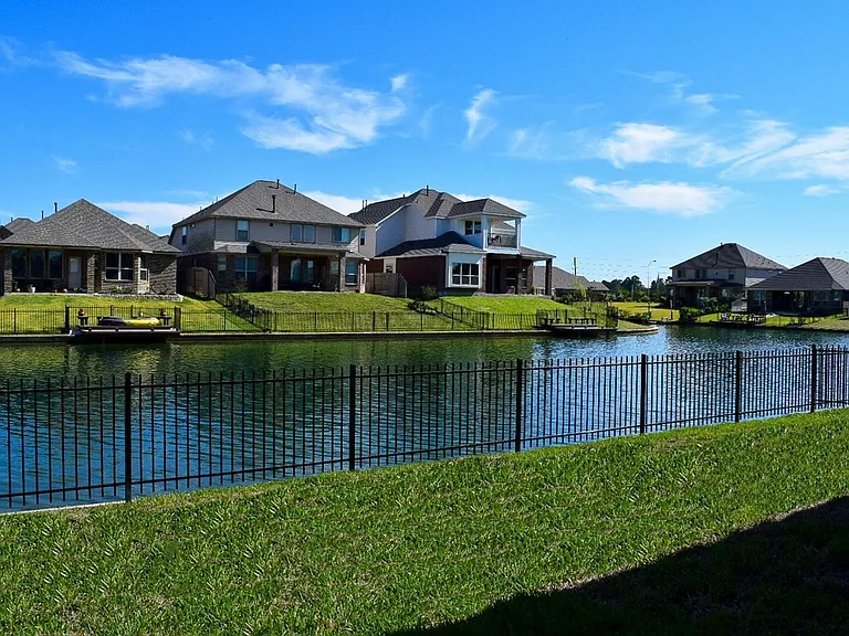 29442 Westhope Dr — Photo 5