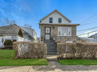 257 Oakley Ave, Elmont, NY 11003