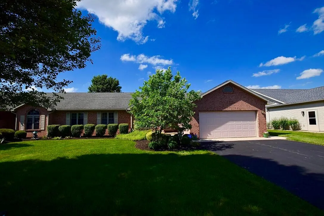 834 Villandry Dr photo 1