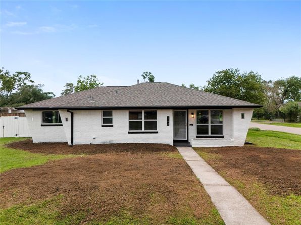 702 Pennington St, Houston, TX 77022