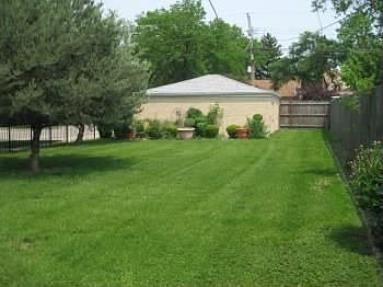 5th image of 1657 N Nordica Ave