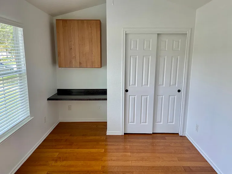 5373 Hartson — Photo 17