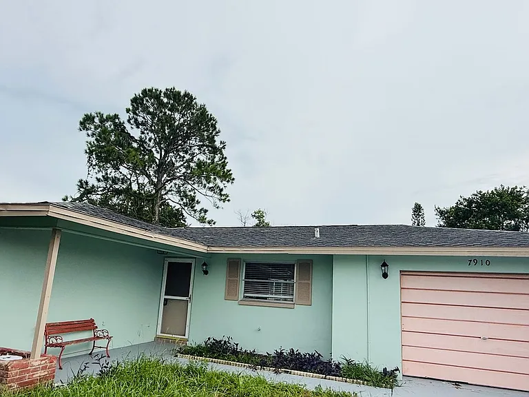 7910 Lilac Dr — Photo 30