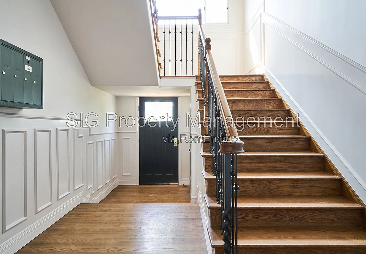 Studio, 1.0 bath, 300 sqft, $1,800 — Photo 2