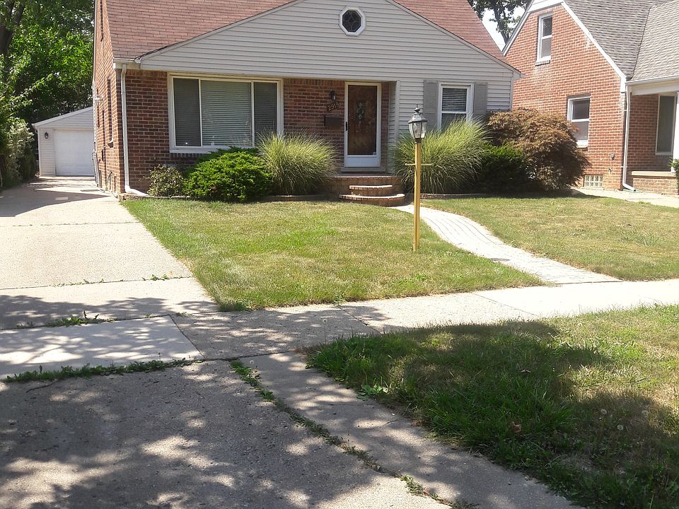 1st image of 2919 N Wilson Ave
