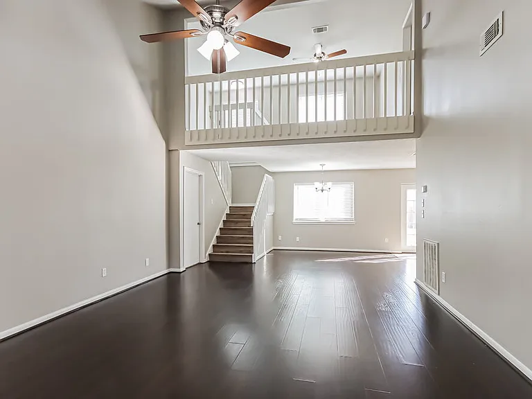 10015 Waving Fields Dr — Photo 4